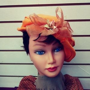 Ginette's vintage hats